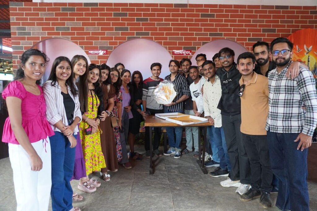 OnePlace Digital Academy batch on a team misal outing in Nashik
