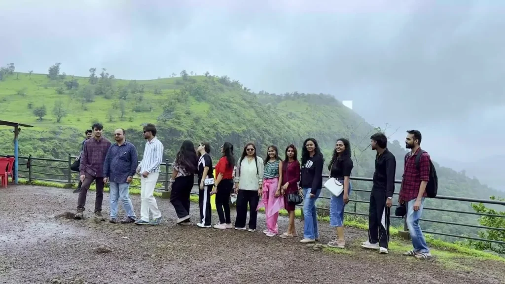 OnePlace Digital Academy batch at Don Hill viewpoint during batch trip near Nashik