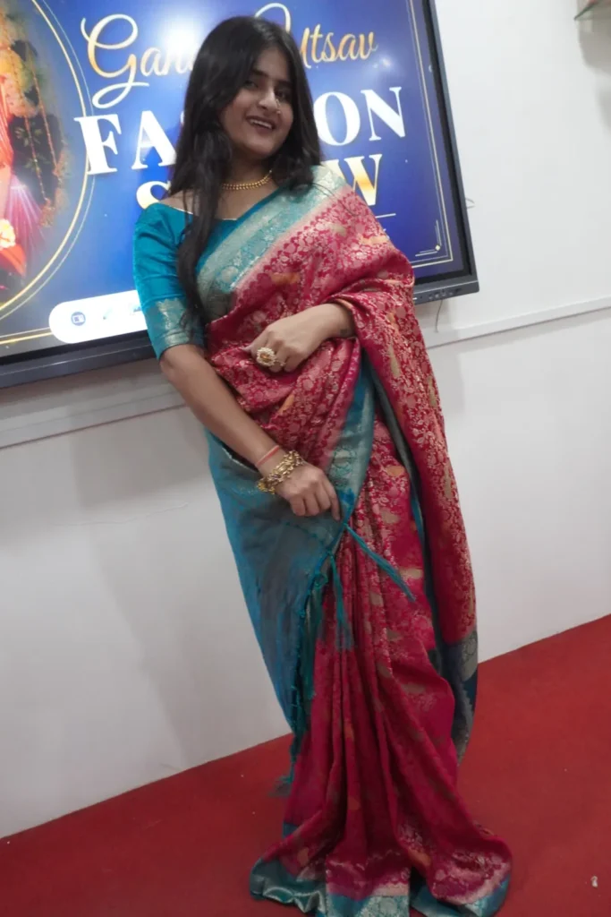 OnePlace student in a traditional saree at the Ganesh Utsav fashion show