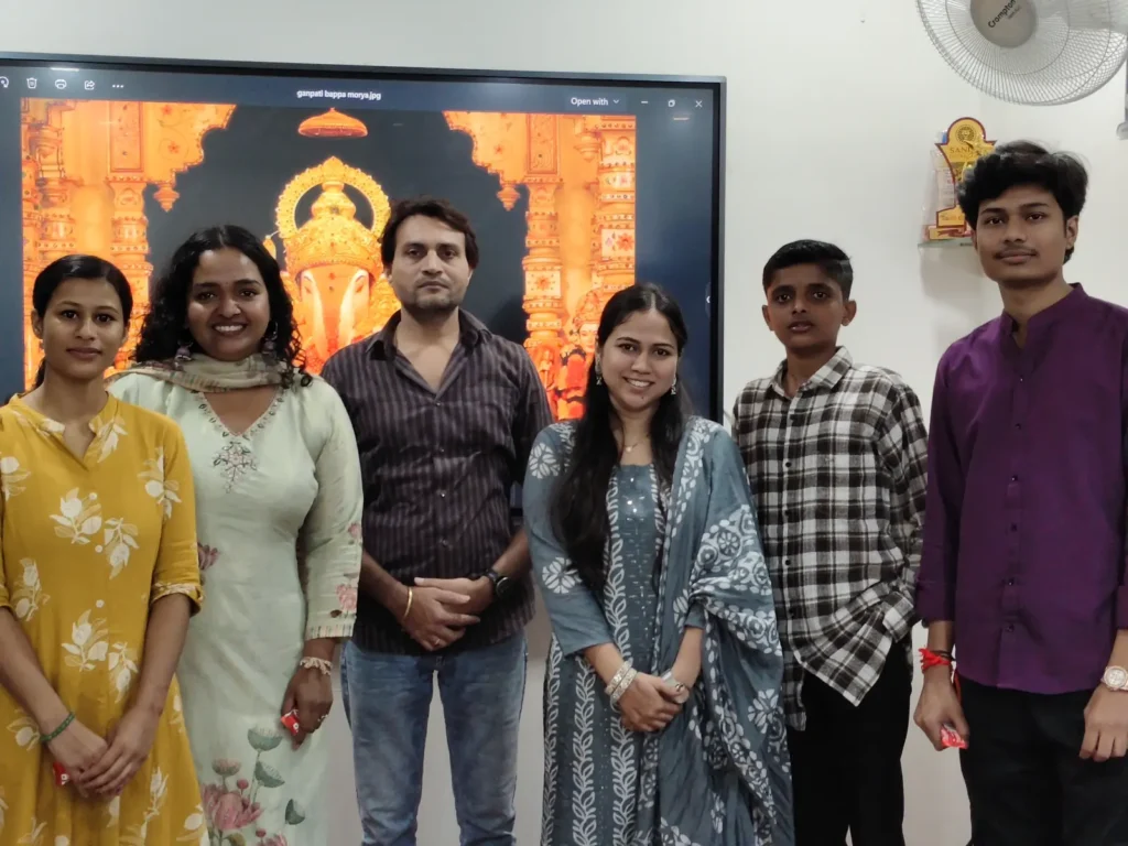 Ganpati festival games winners with trainers at OnePlace Digital Academy