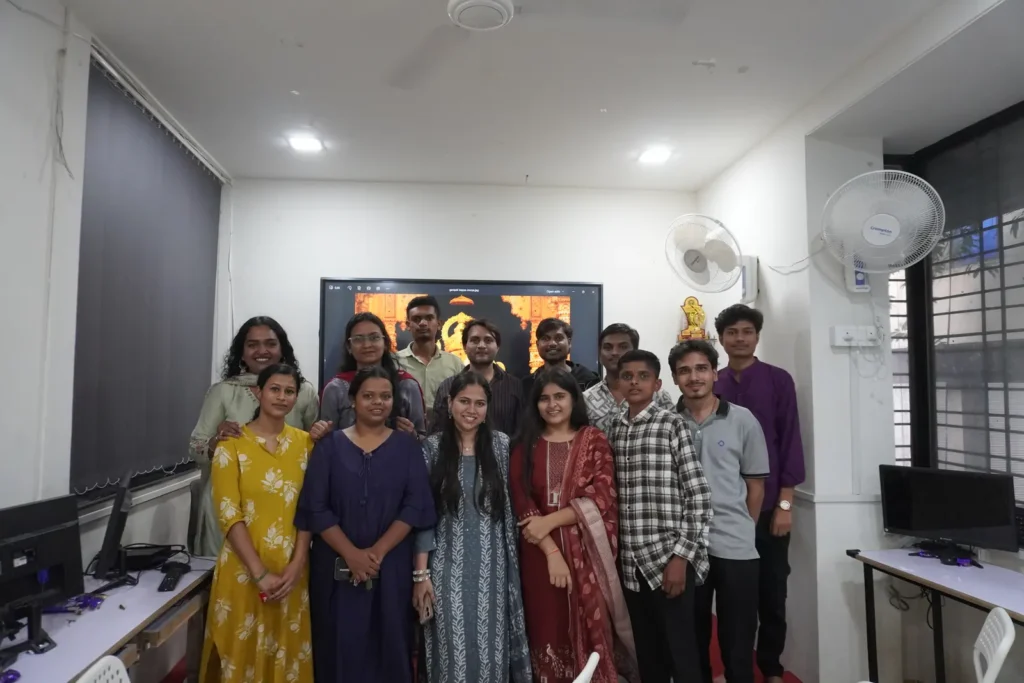 OnePlace Digital Academy batch group photo during Ganpati festival, Nashik