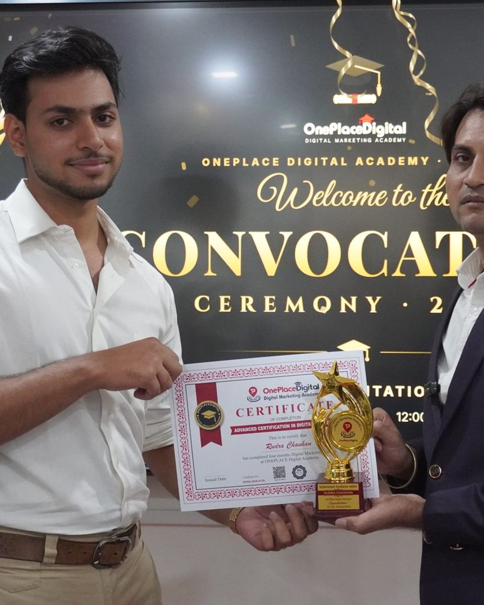 #1 AI & Digital Marketing Course in Nashik | ONEPLACE DIGITAL 4 Student honoured with certificate at OnePlace Convocation 2026, College Road Nashik